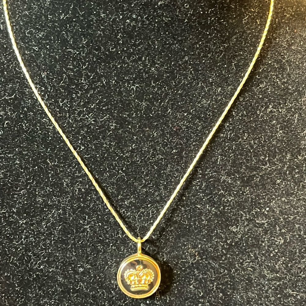 FLYING LIZARD DESIGN Gold Filled necklace with crown pendant